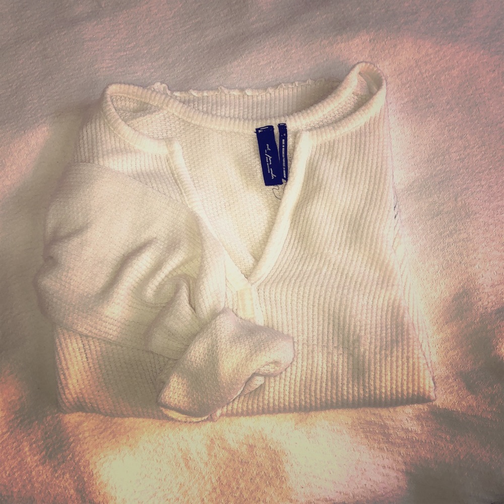 UO White Long sleeve thermal top